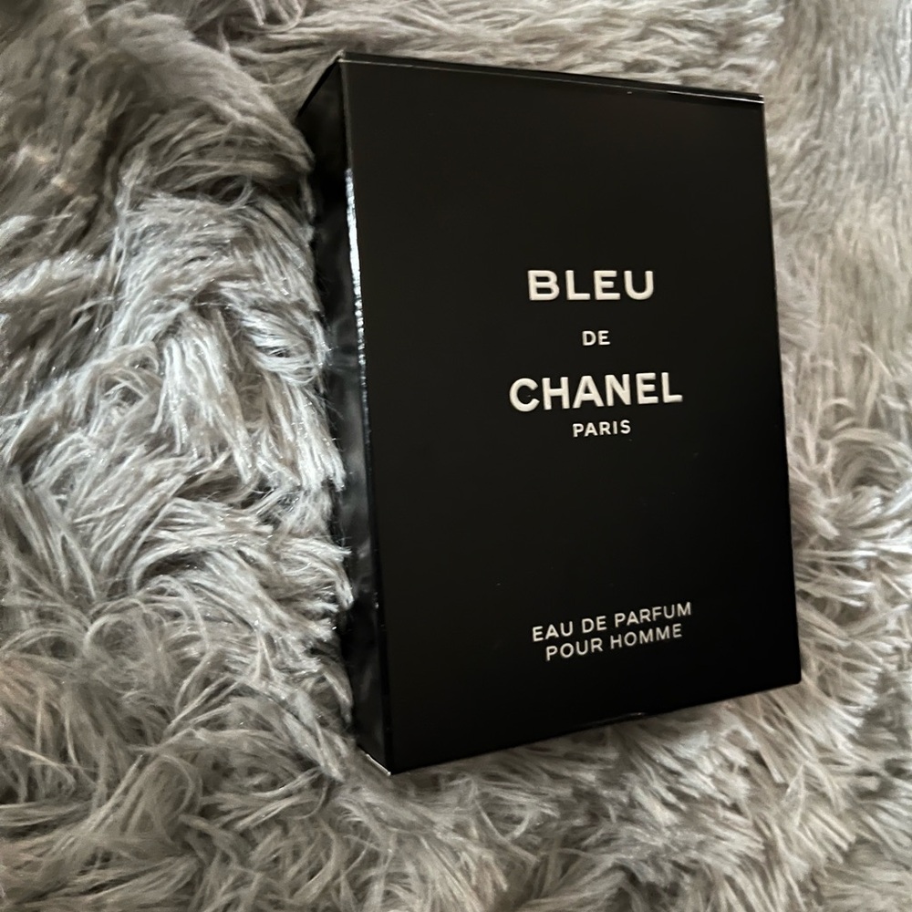 CHANEL Bleu de Chanel Black Box